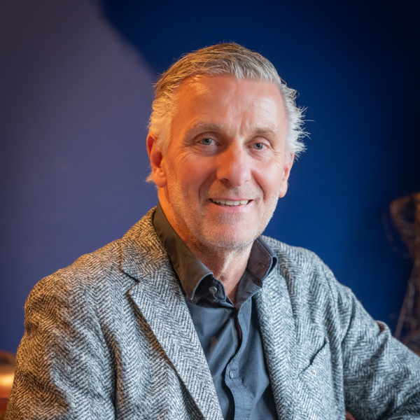 Medewerker Henri Vogel